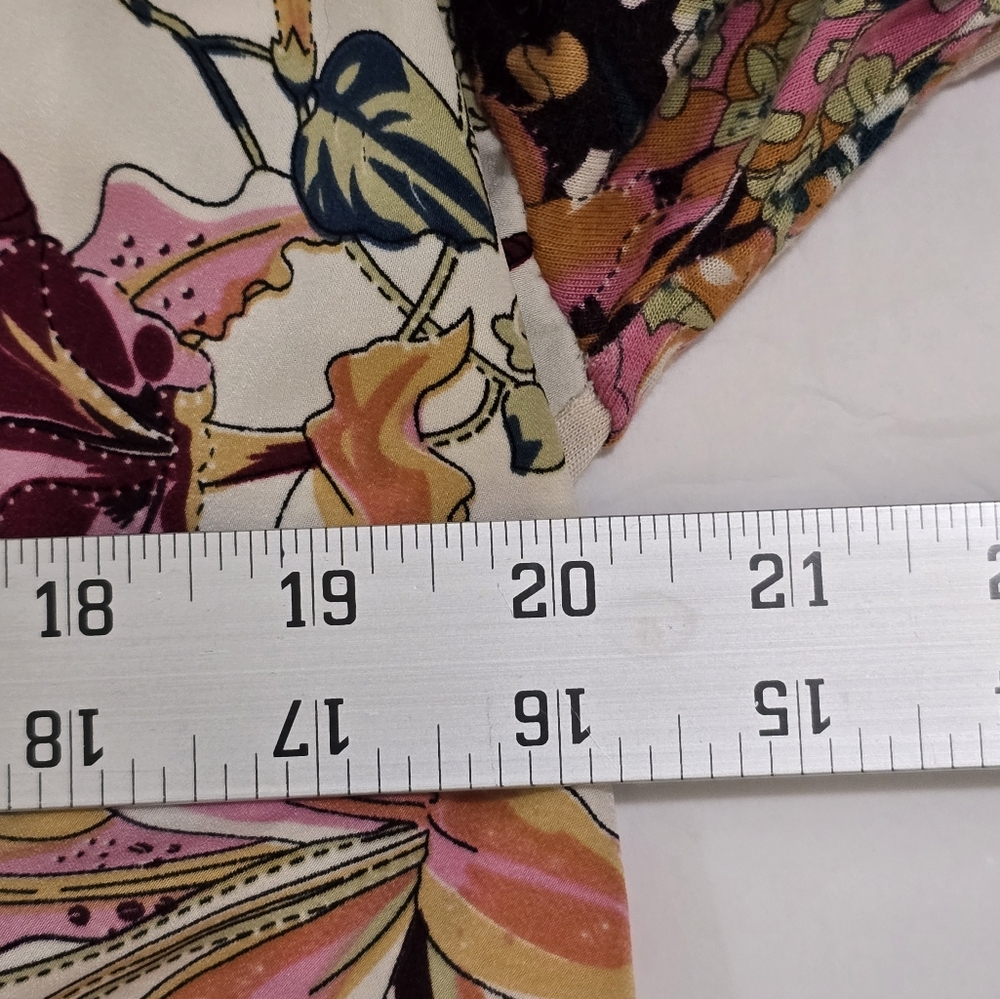 Tiny Adelaide Blouse Size XL - Picture 7 of 9